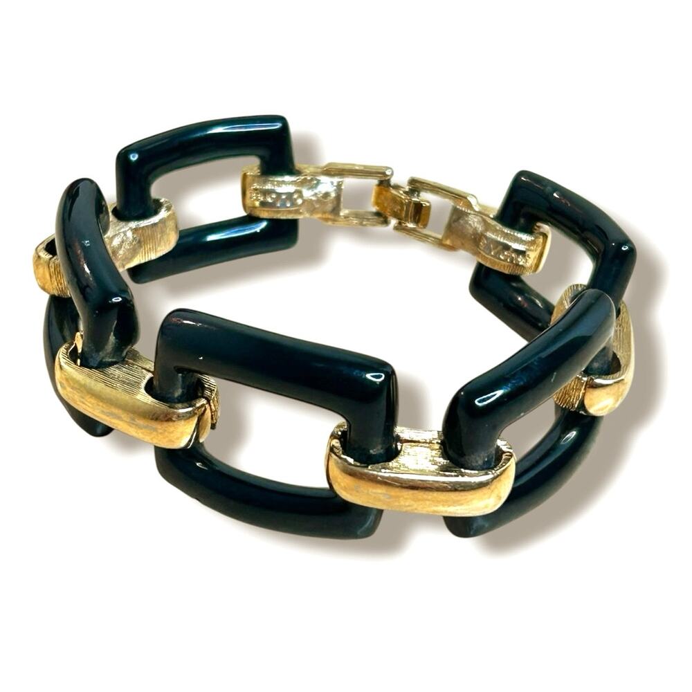 Monet Vintage Heavy Gold Tone and Black Lucite Oval Link Bracelet 7.5" 1980s